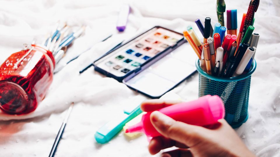 How to become a graphic designer without going to school
